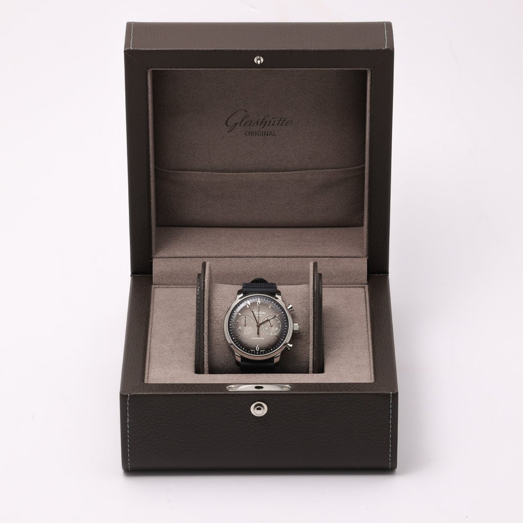 GLASHÜTTE ORIGINAL SIXTIE...