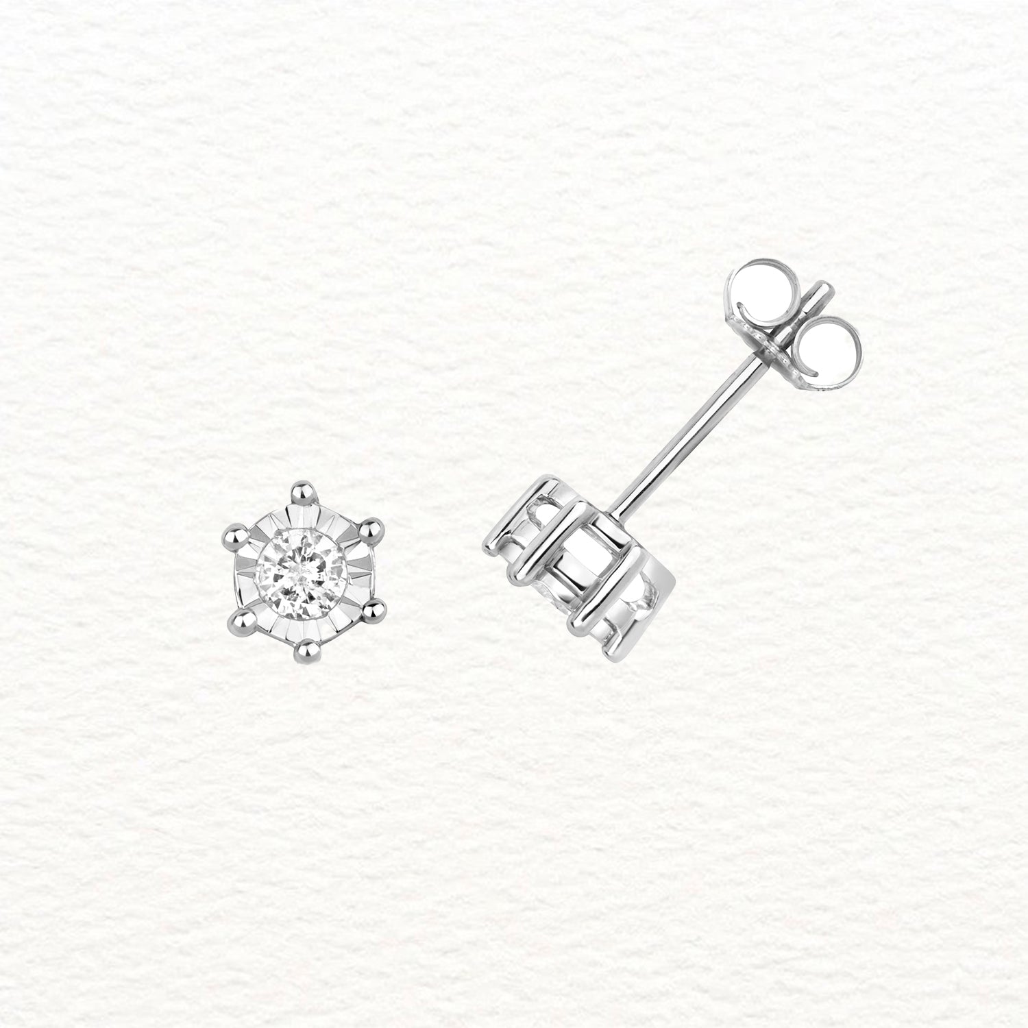18K Gold and Diamond Illusion Plate Stud Earring
