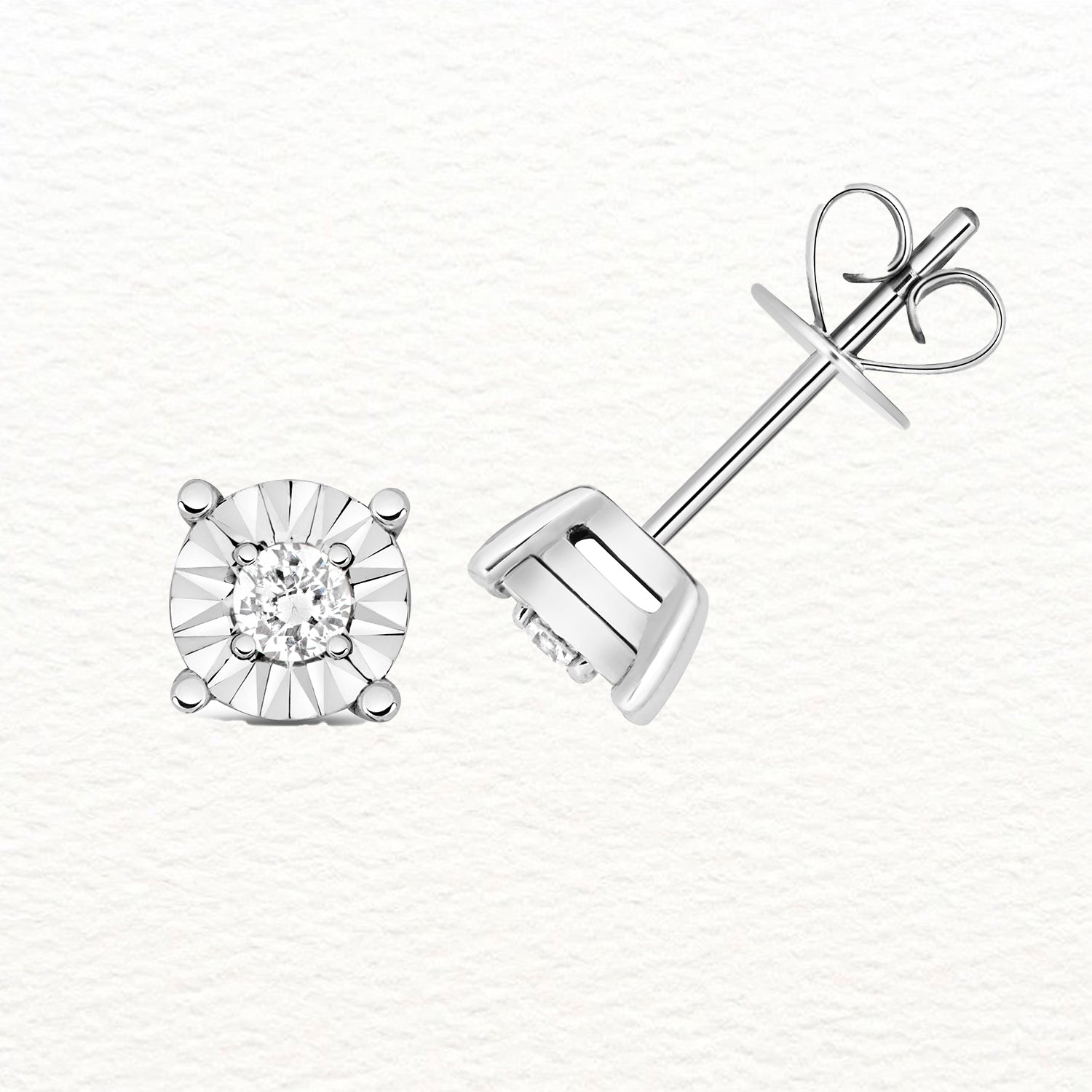 18K Gold and Diamond Round Illusion Stud Earring
