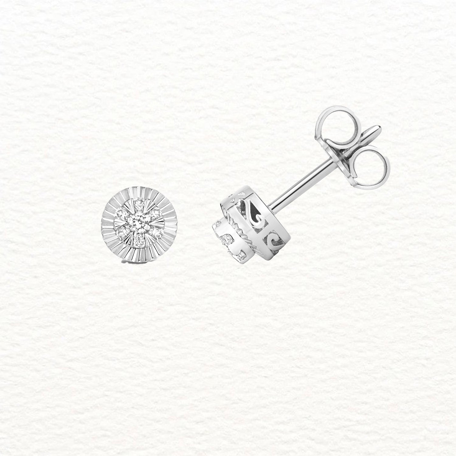 18K Gold and Diamond Illusion Bezel Stud Earring