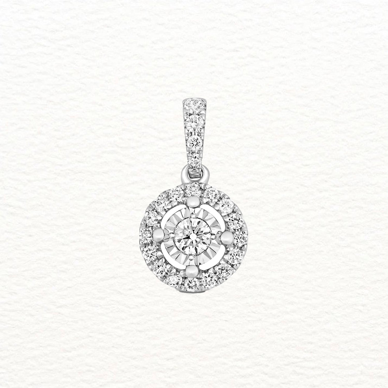 18K Gold and Diamond Cluster Round Pendant