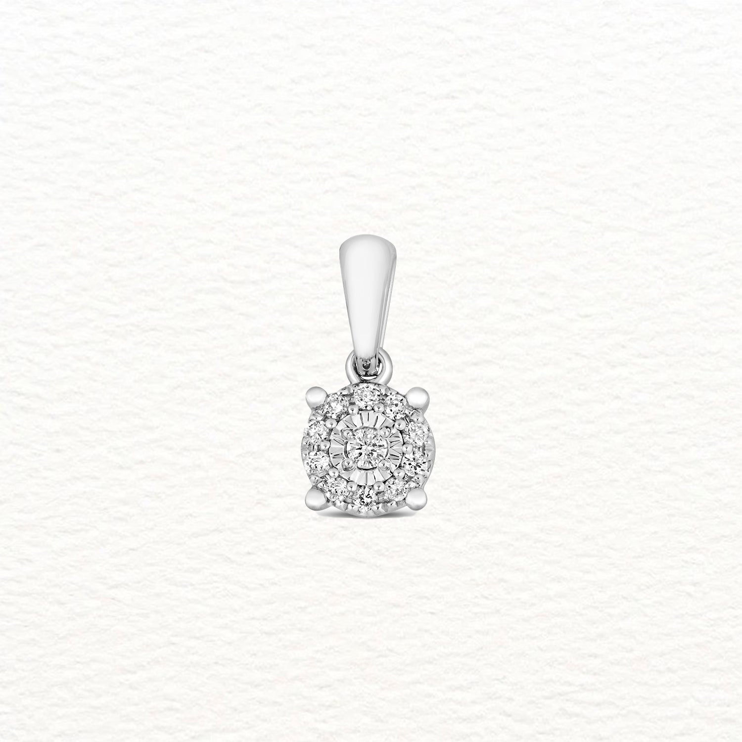 18K Gold and Diamond Cluster Round Pendant