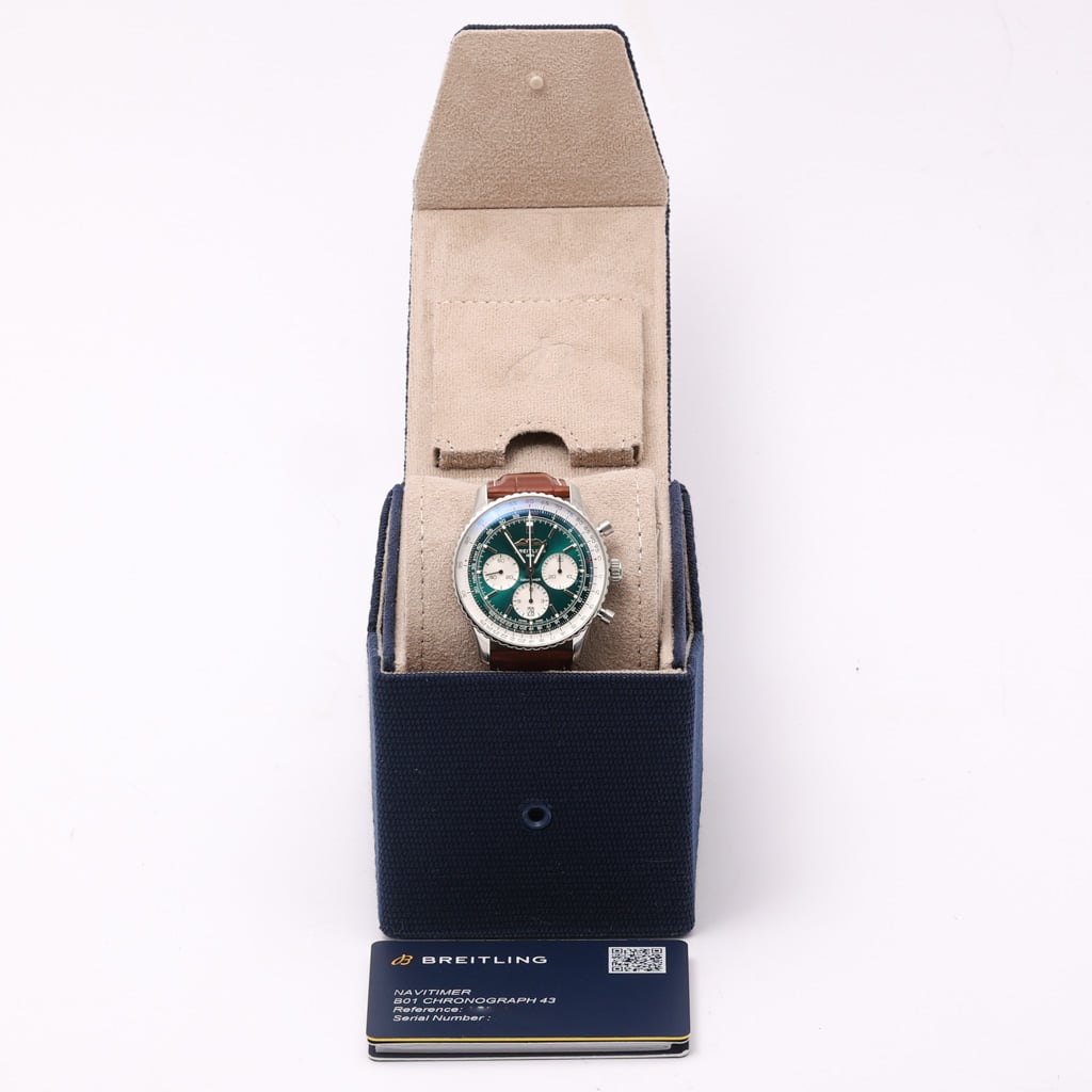 BREITLING NAVITIMER 1 B01...