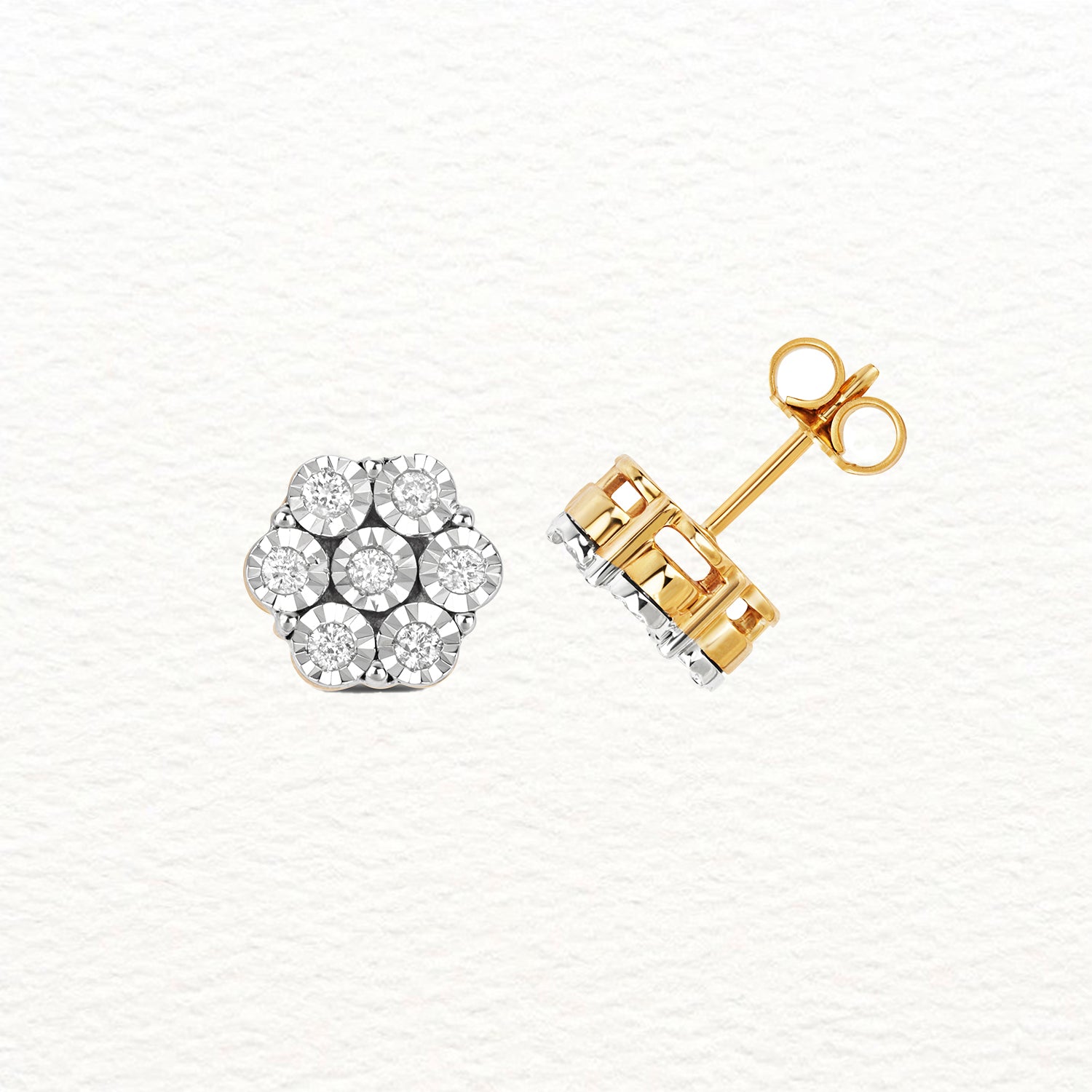 18K Gold and Diamond Illusion Plates Stud Earring