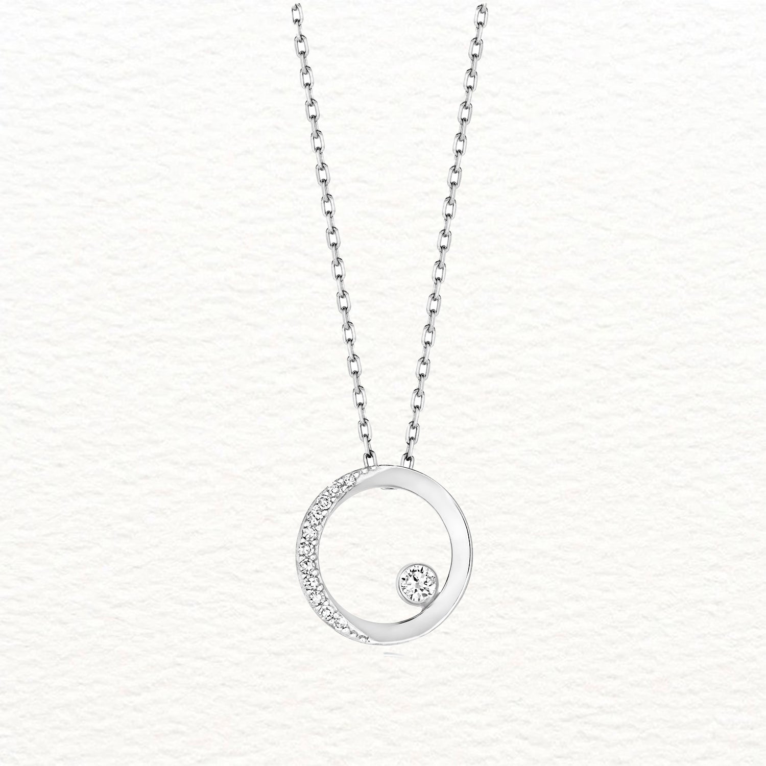 18K Gold and Diamond Circular Pendant Necklace