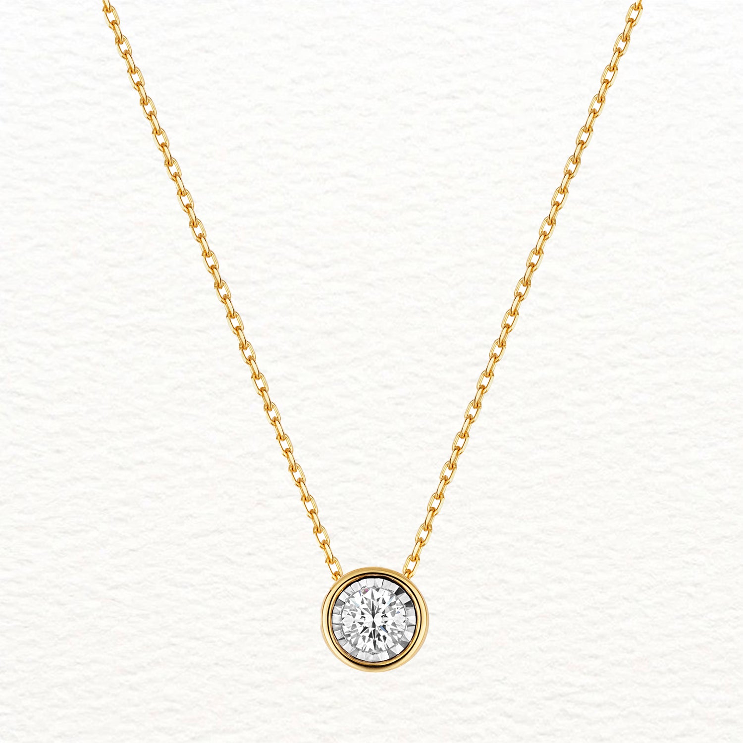 18K Gold Diamond Illusion Rubover Necklace
