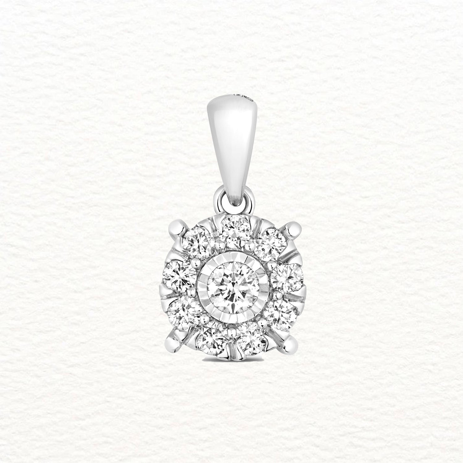 18K Gold and Diamond Illusion Round Cluster Pendant